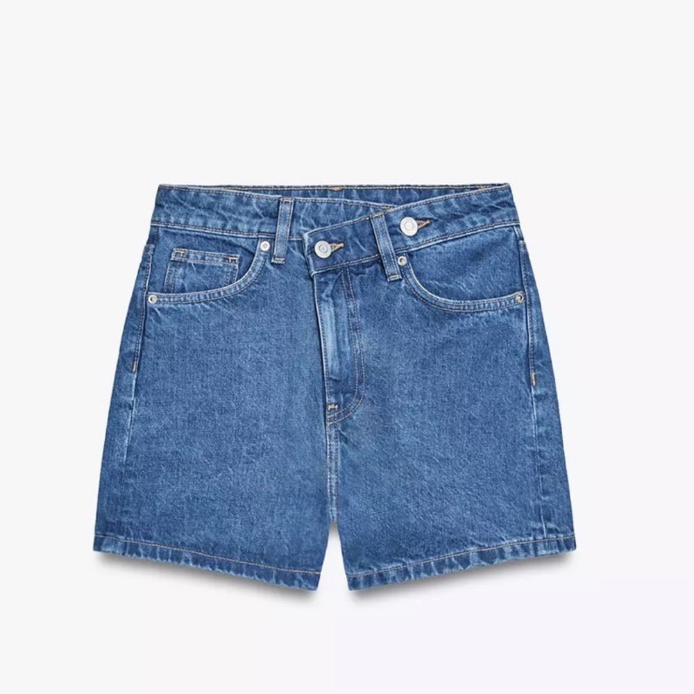 Zara Cross Waist High-Rise Denim Shorts